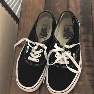 Black vans size 5.5